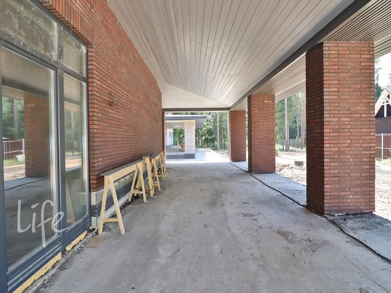 2-этажный коттедж 460 м² без отделки