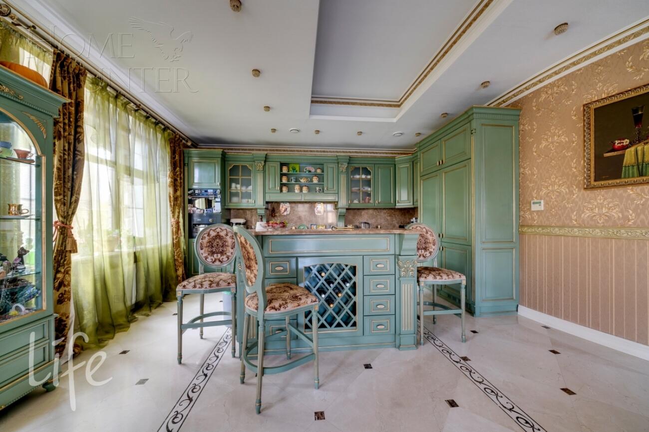 2-этажный коттедж 450 м² с отделкой