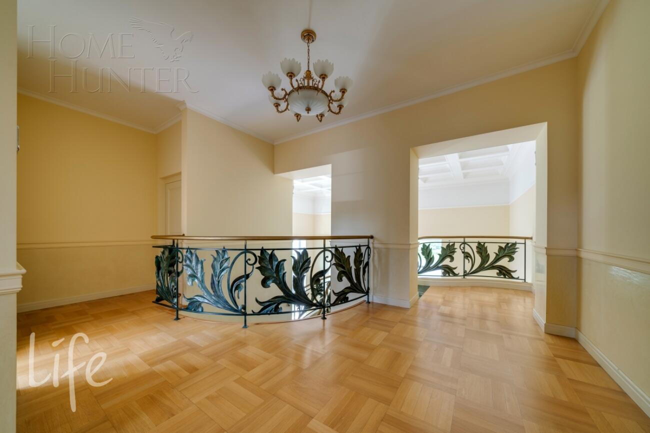 2-этажный коттедж 800 м² с отделкой