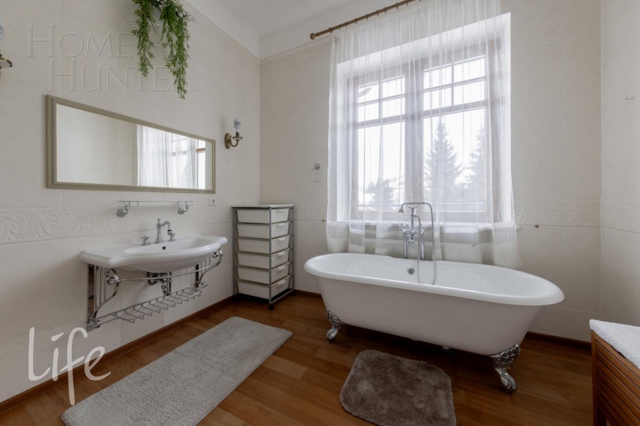 2-этажный коттедж 500 м² с отделкой