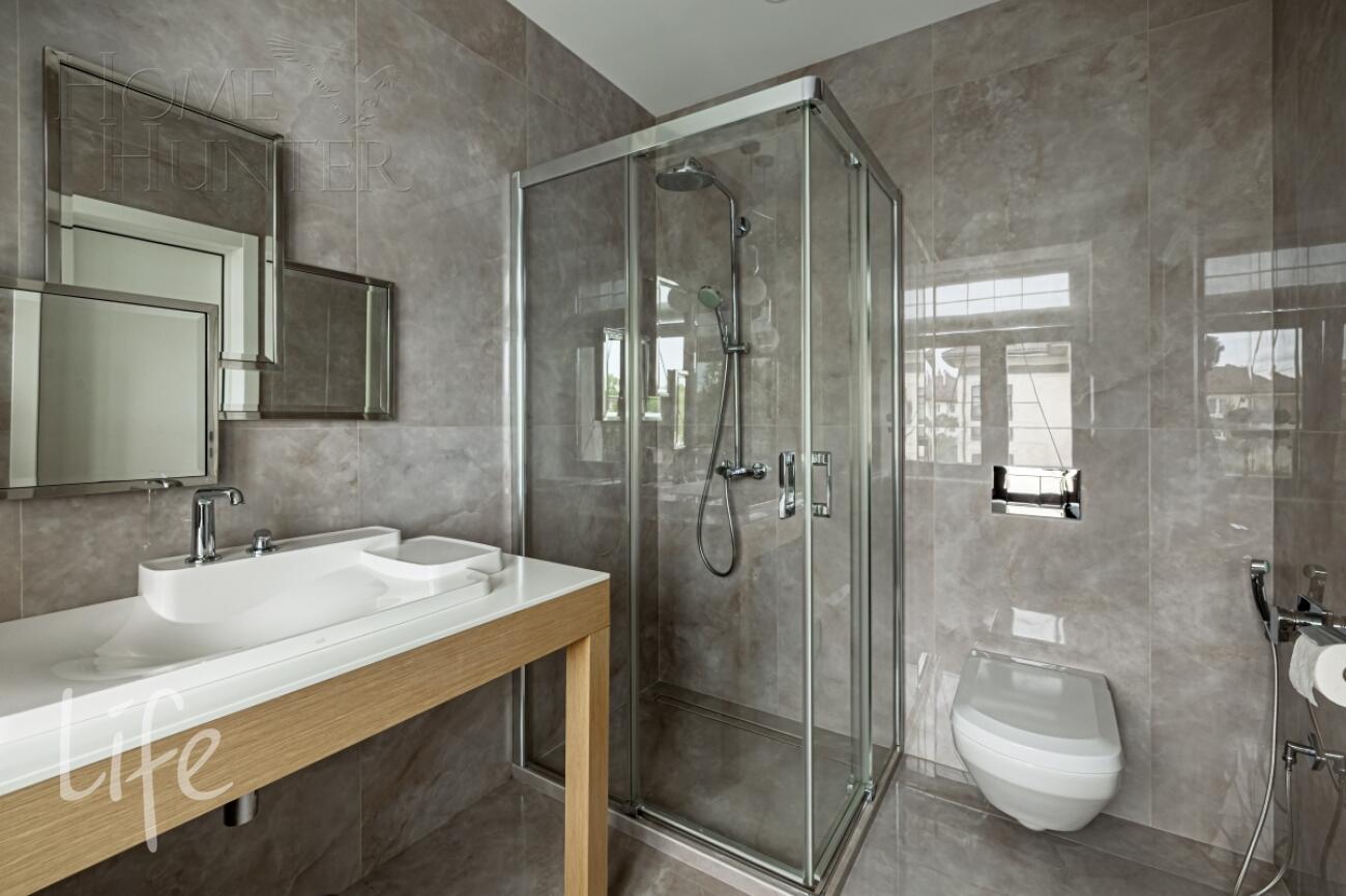 2-этажный коттедж 450 м² с отделкой