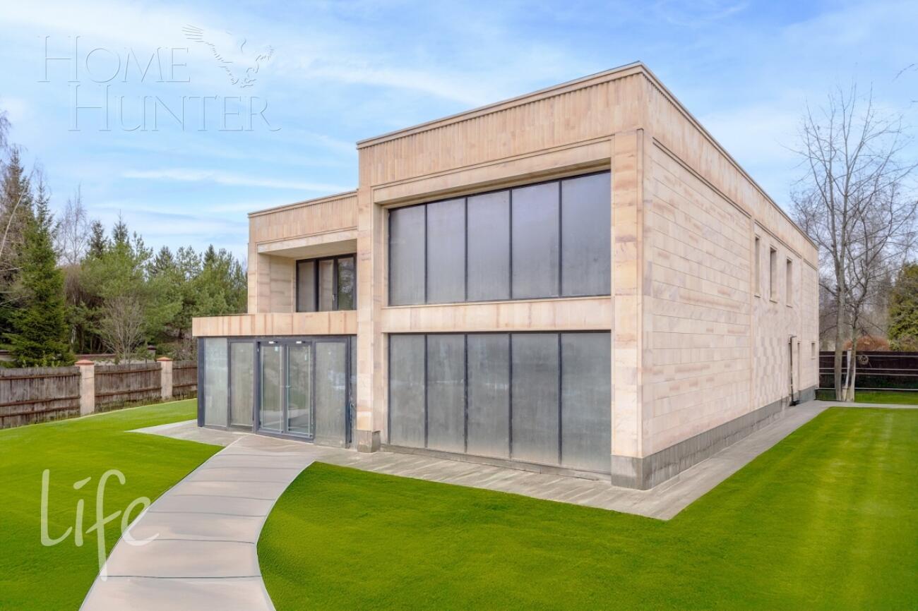 2-этажный коттедж 830 м² без отделки