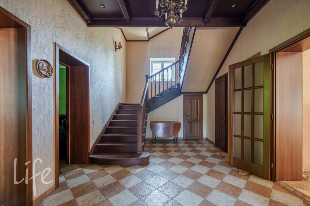 2-этажный коттедж 345 м² с отделкой