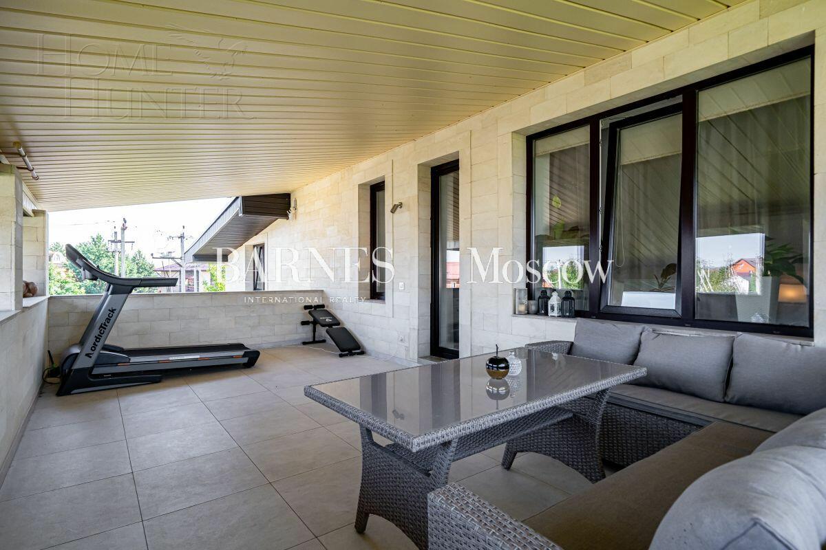 2-этажный коттедж 328 м² с отделкой