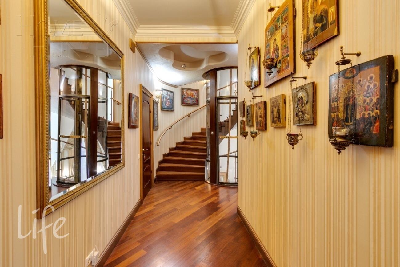 2-этажный коттедж 620 м² с отделкой