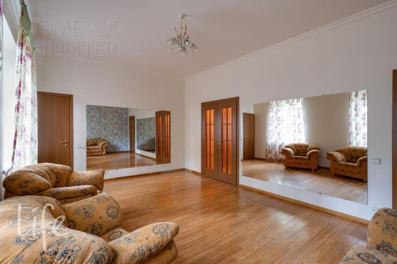 2-этажный коттедж 370 м² с отделкой