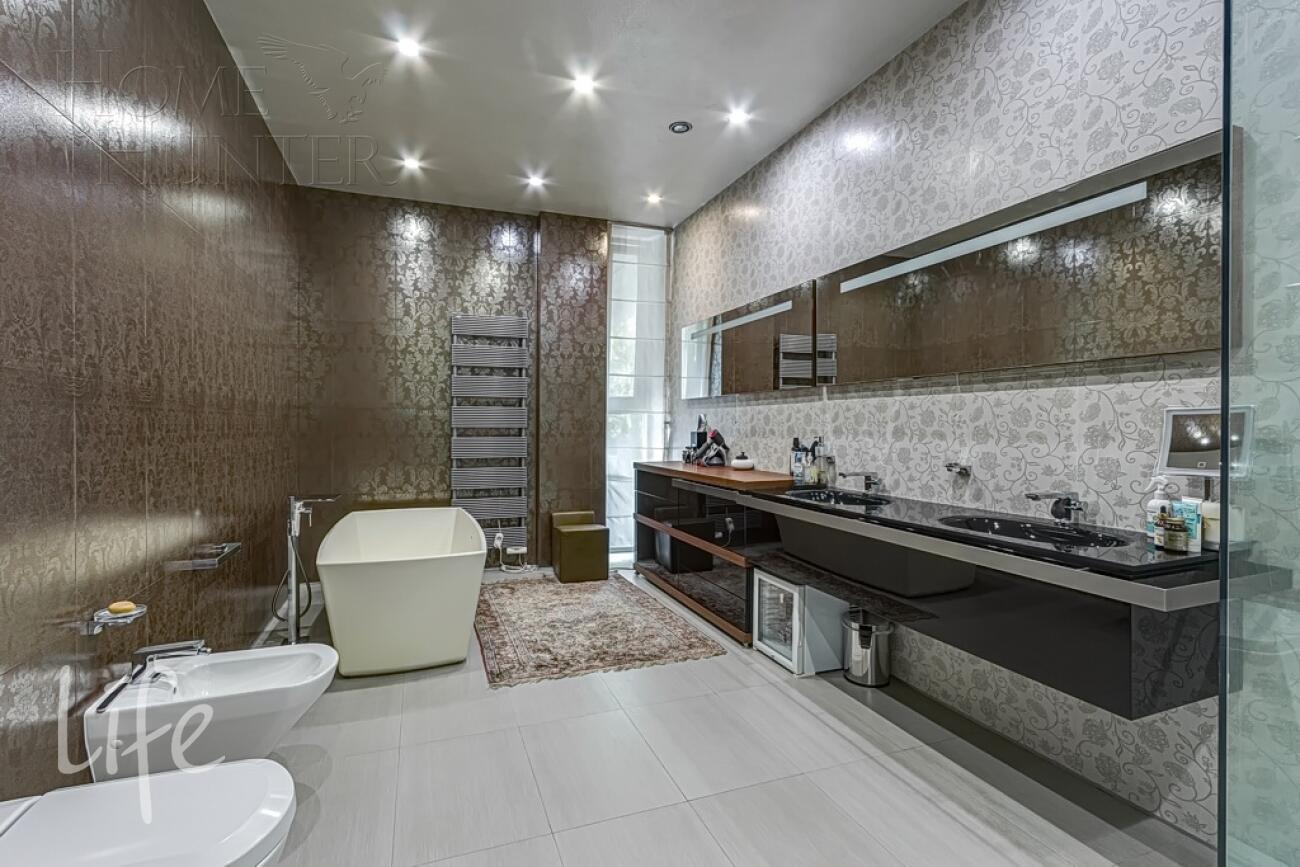 2-этажный коттедж 850 м² с отделкой