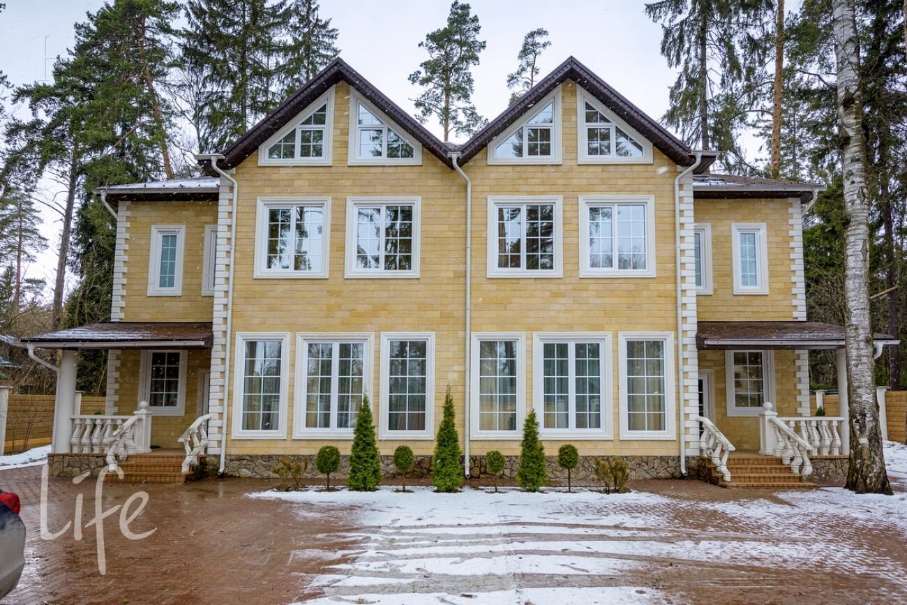 2-этажный таунхаус 385 м² с отделкой