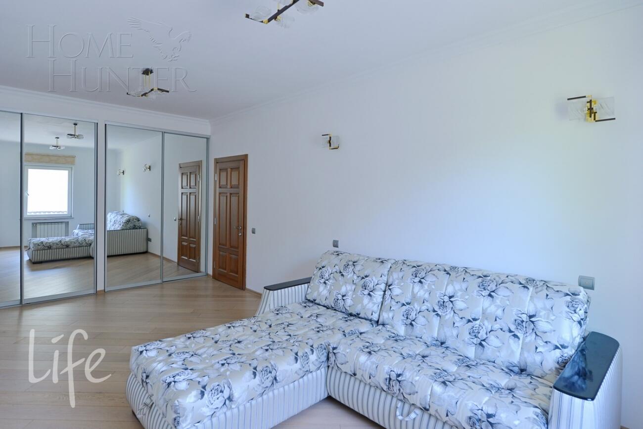 2-этажный коттедж 600 м² с отделкой