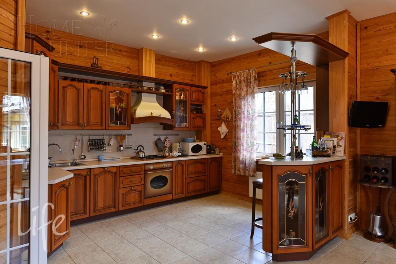 2-этажный коттедж 250 м² с отделкой