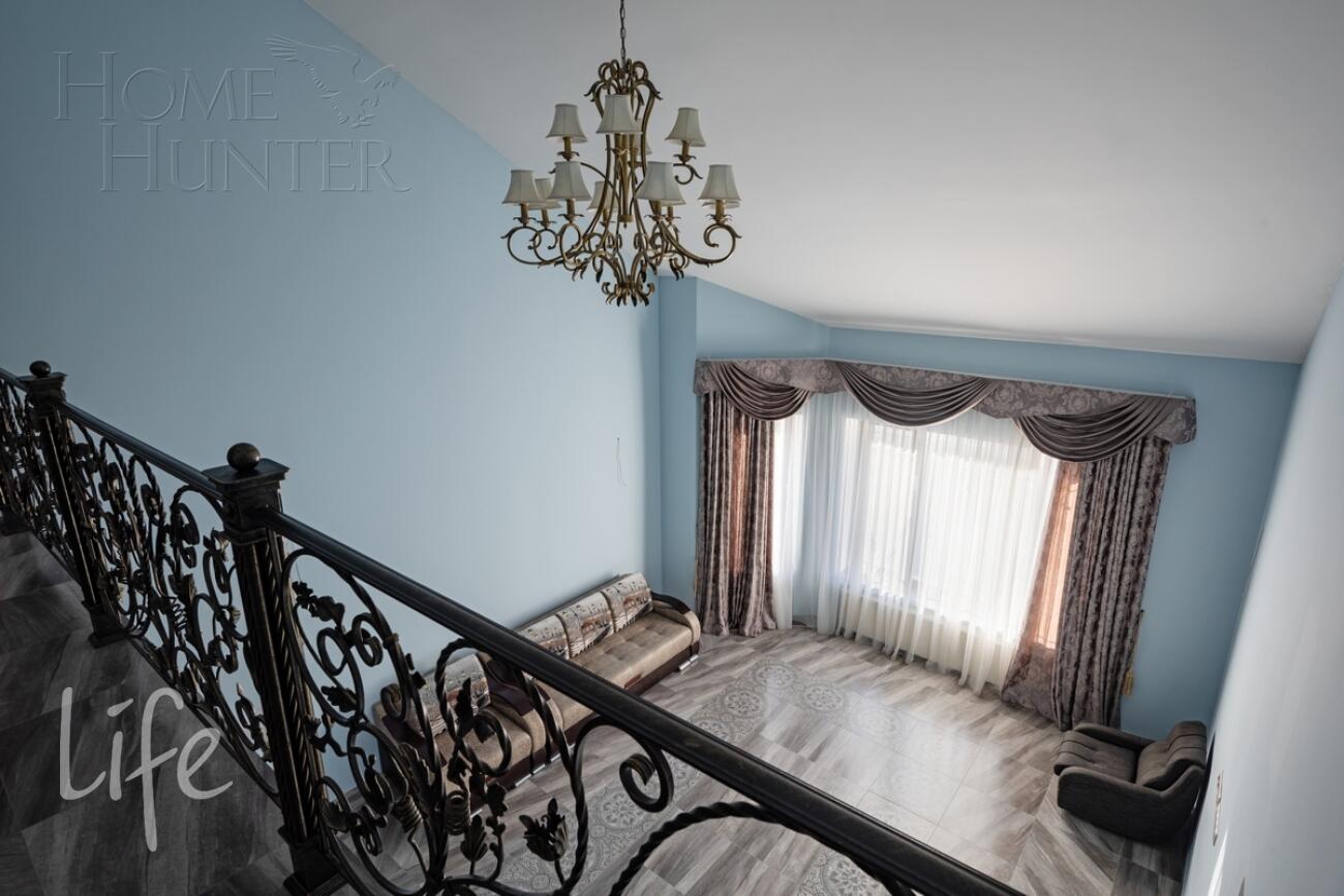 2-этажный коттедж 500 м² с отделкой