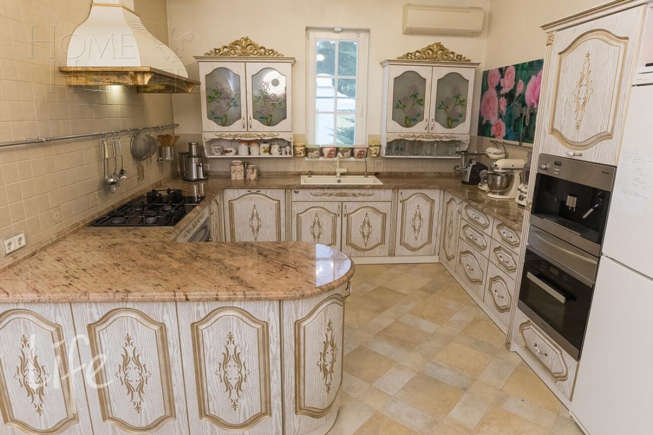 2-этажный коттедж 800 м² с отделкой