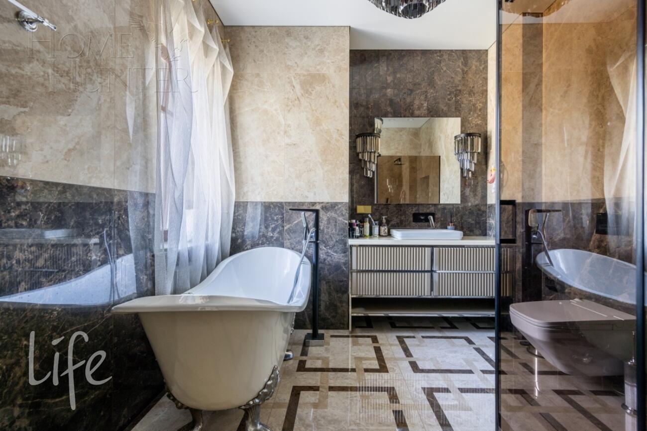 2-этажный коттедж 700 м² с отделкой