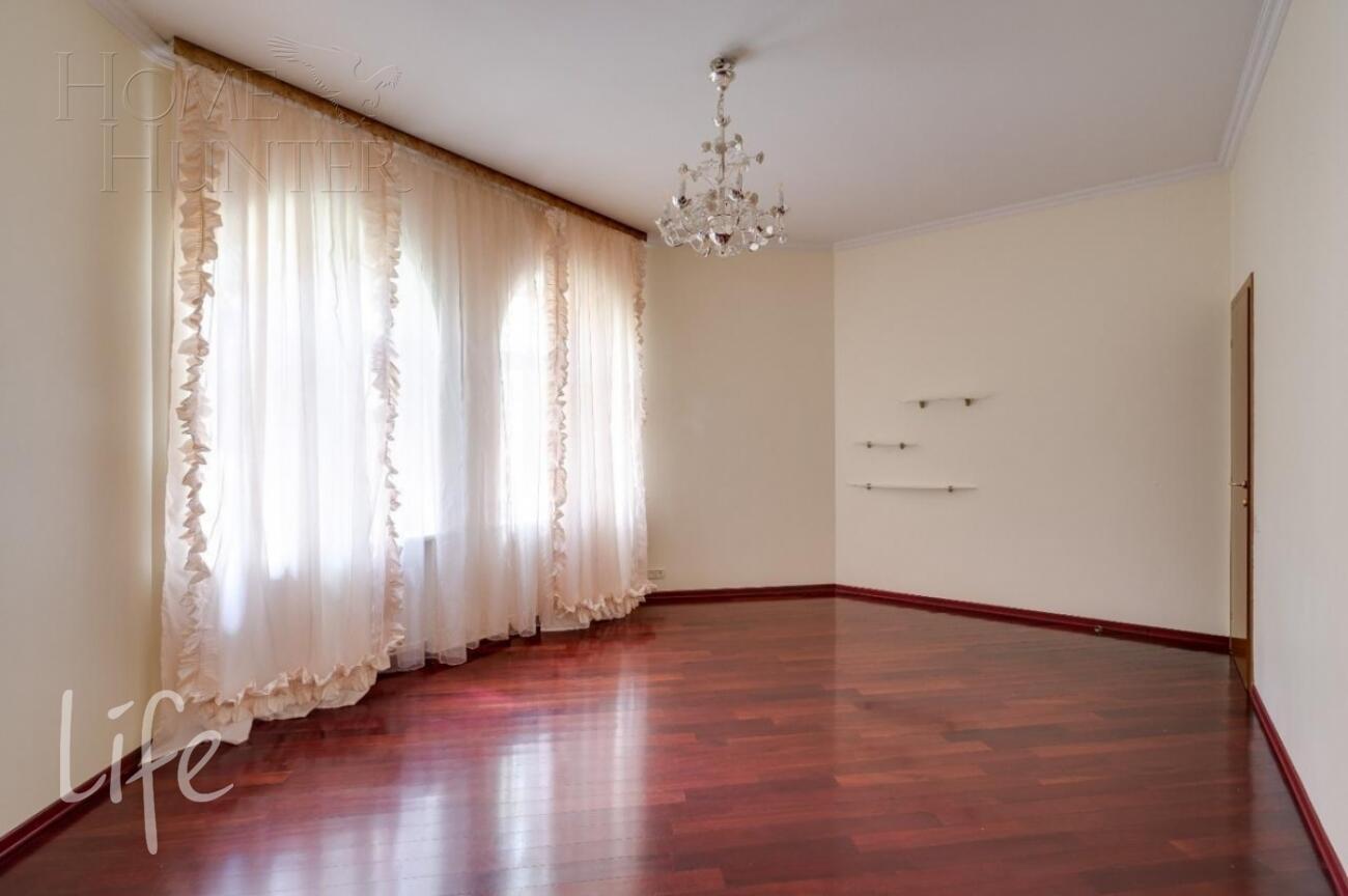 2-этажный коттедж 370 м² с отделкой