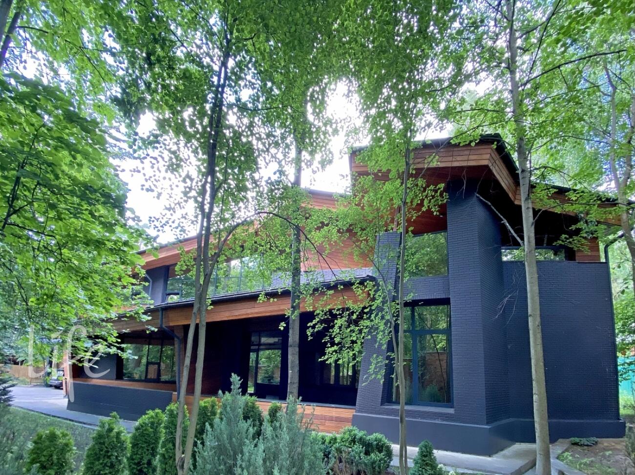 3-этажный коттедж 539 м² с отделкой