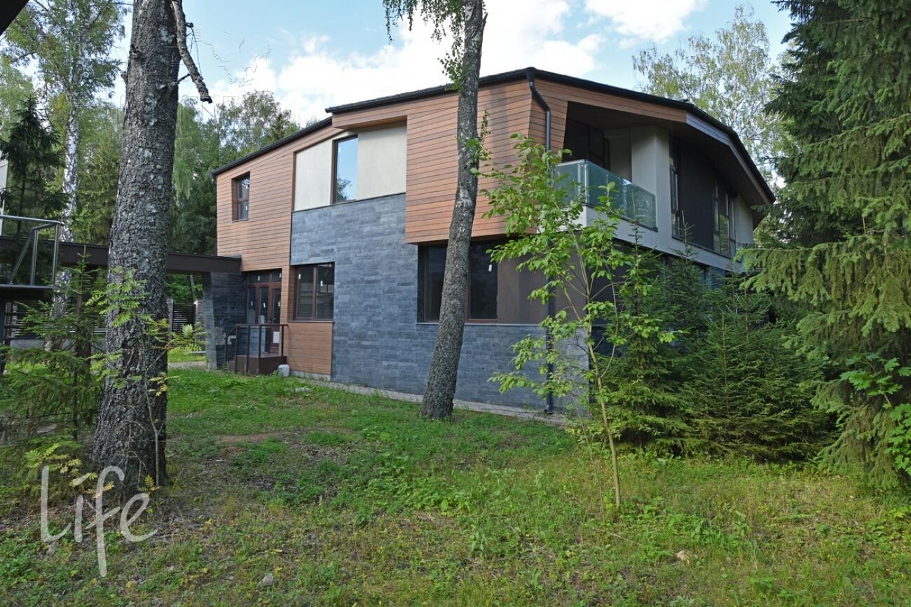 2-этажный коттедж 550 м² без отделки