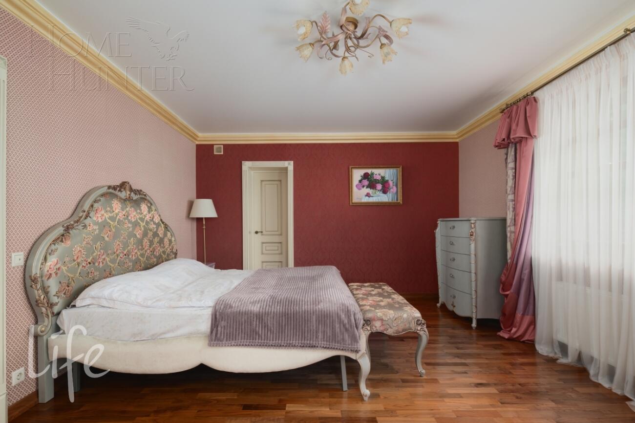 2-этажный коттедж 320 м² с отделкой