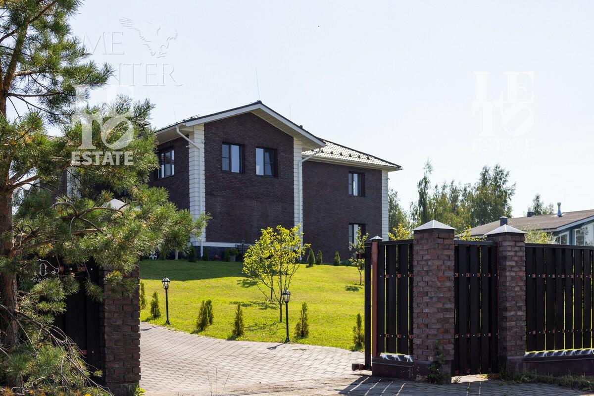 2-этажный коттедж 495.7 м² с отделкой