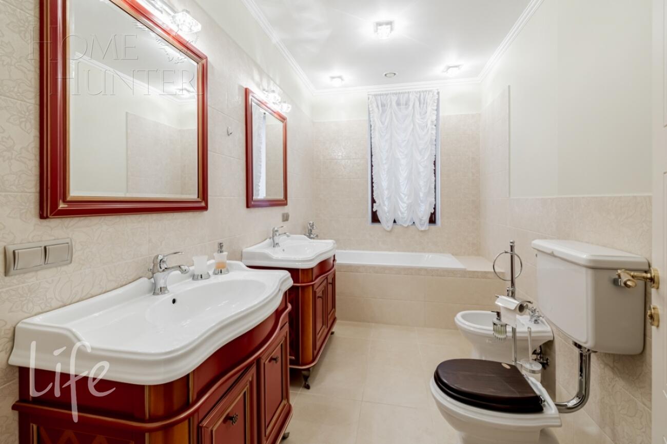 2-этажный коттедж 400 м² с отделкой