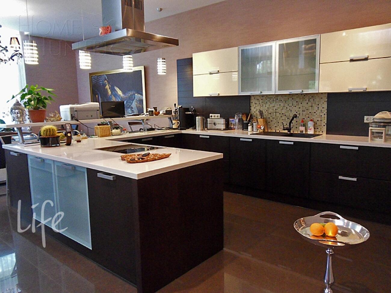 2-этажный коттедж 868 м² с отделкой