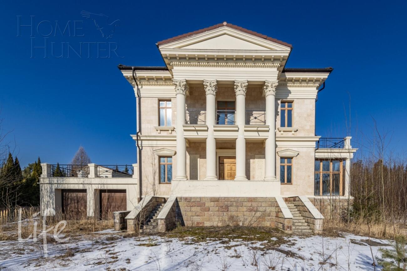 2-этажный коттедж 680 м² без отделки