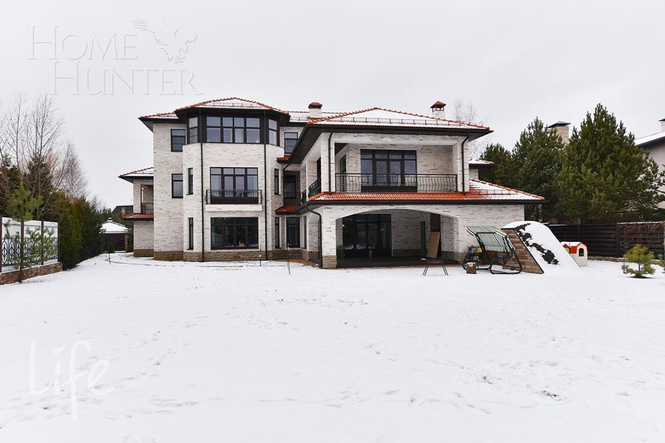 2-этажный коттедж 1 000 м² с отделкой