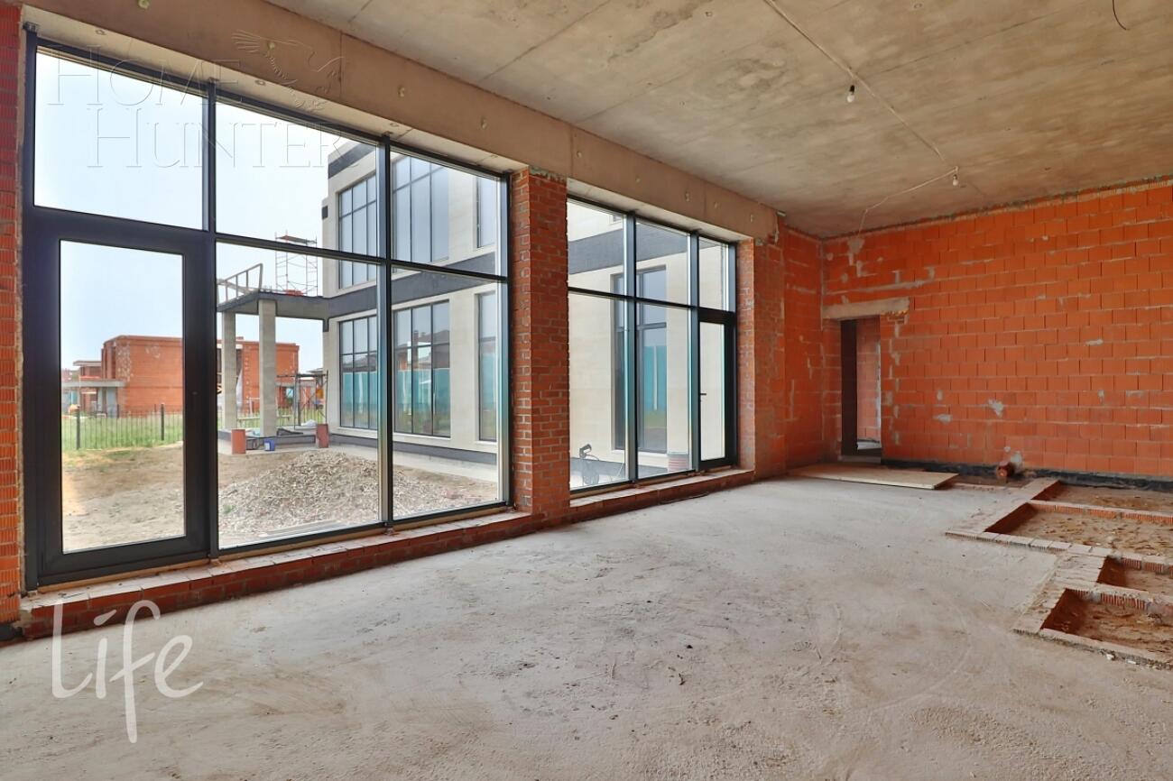 2-этажный коттедж 830 м² без отделки