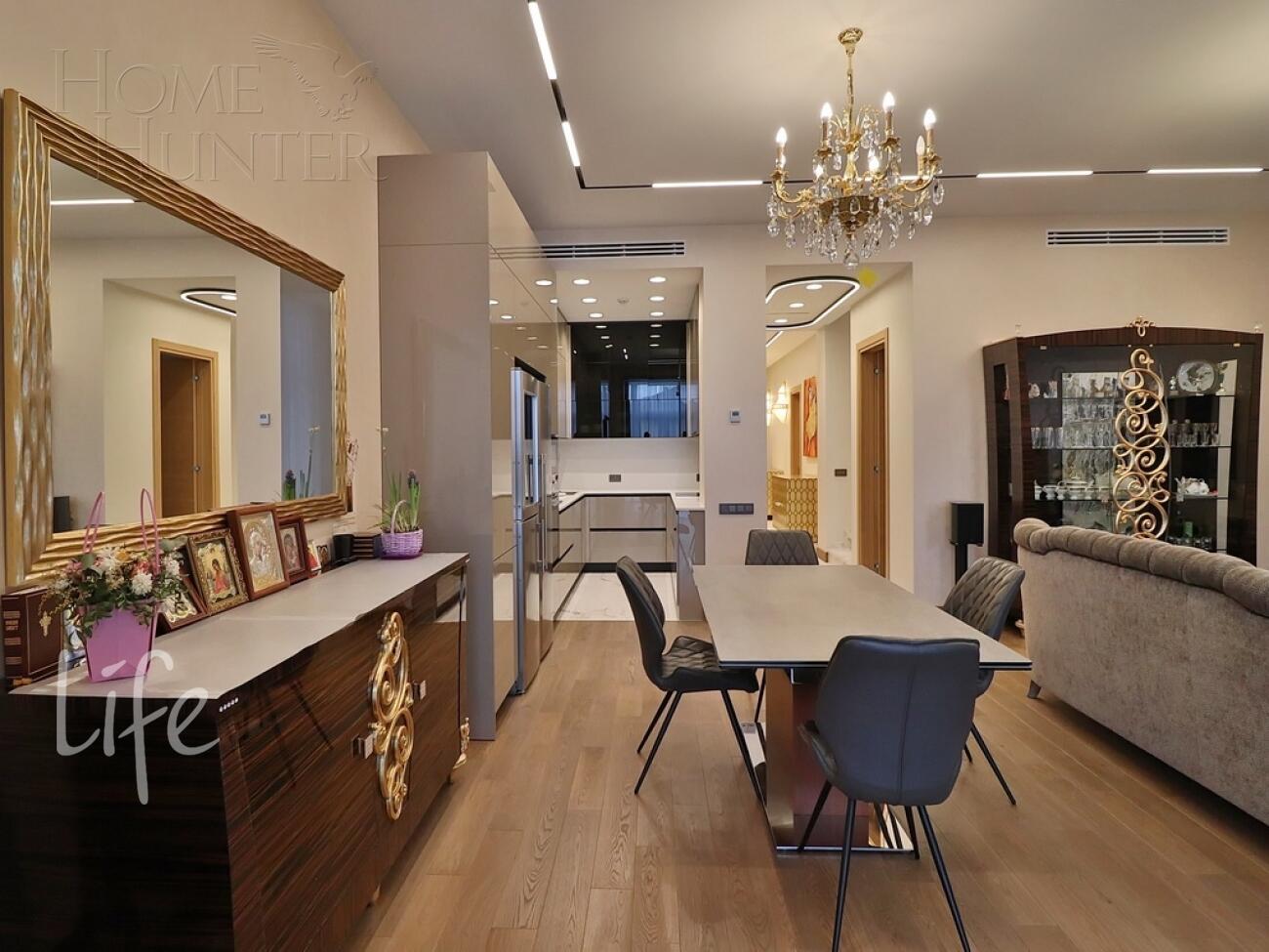 2-этажный таунхаус 290 м² с отделкой