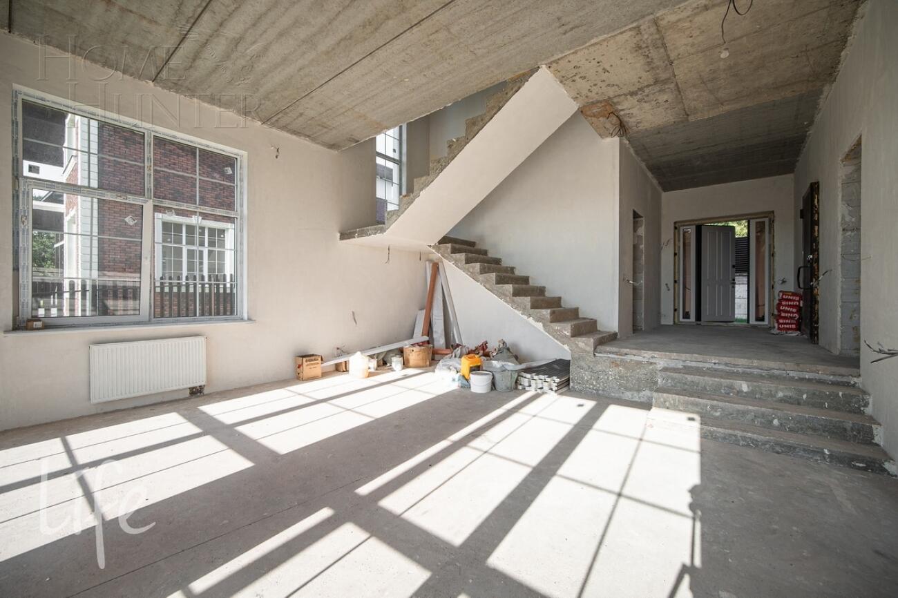 2-этажный коттедж 240 м² без отделки