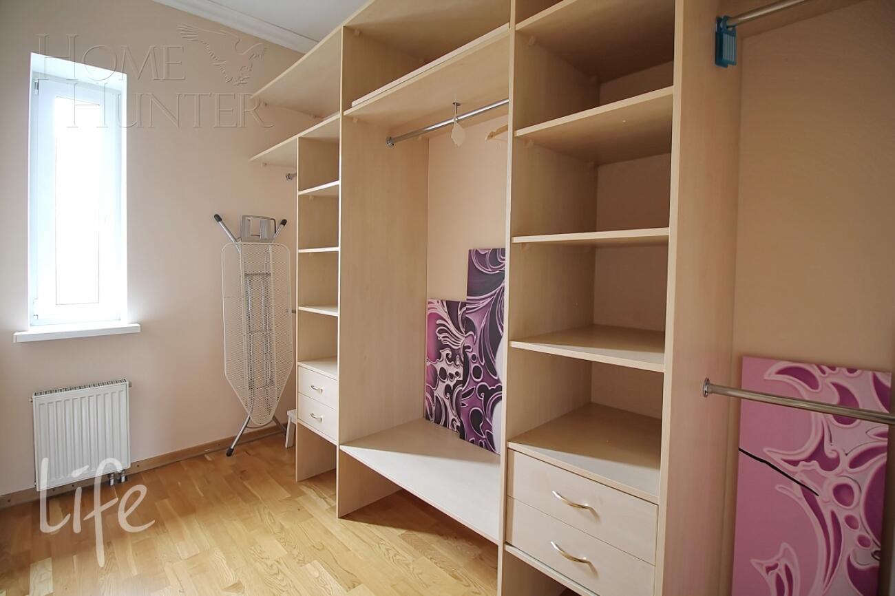 2-этажный коттедж 300 м² с отделкой