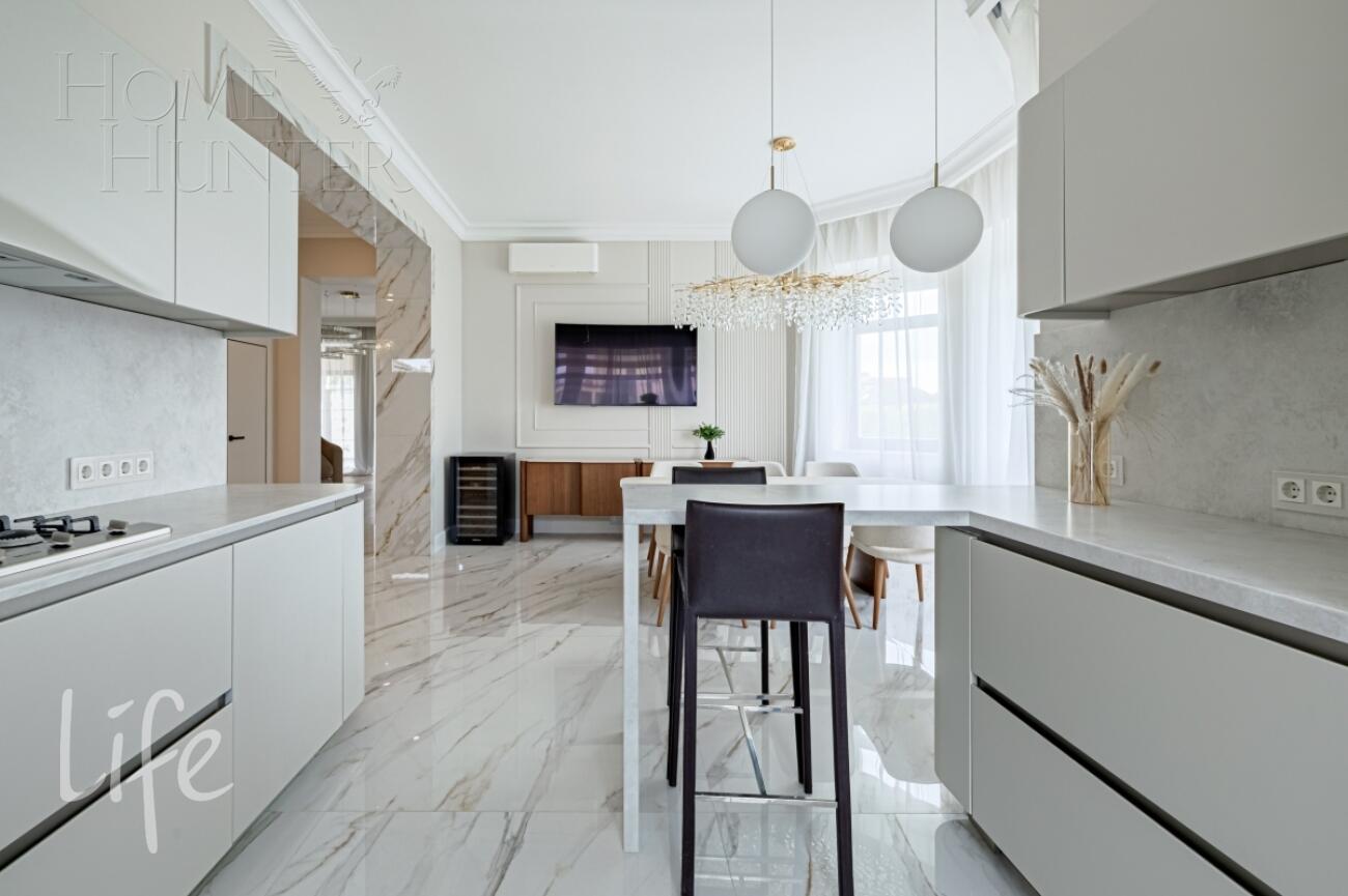 2-этажный коттедж 450 м² с отделкой