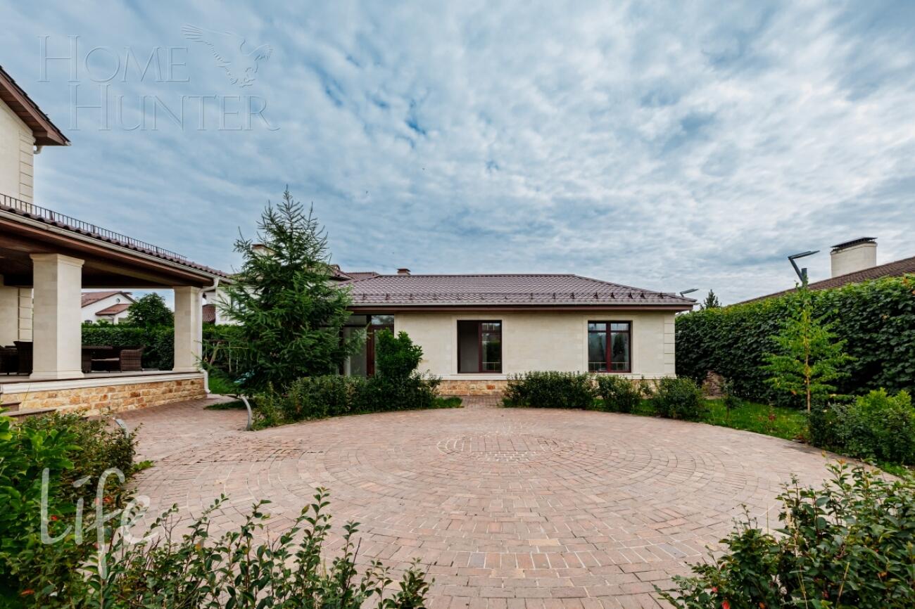 2-этажный коттедж 450 м² с отделкой