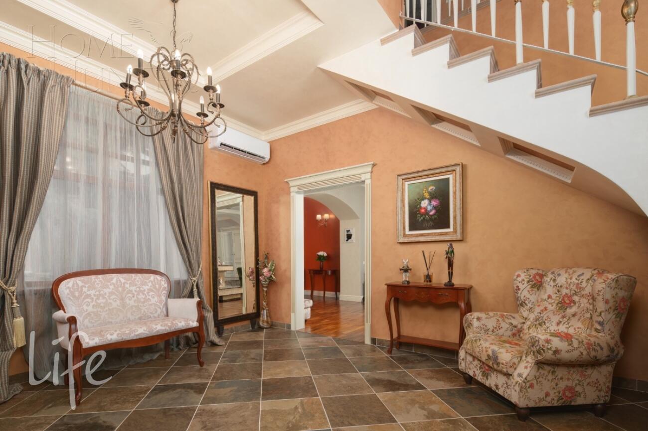 2-этажный коттедж 320 м² с отделкой