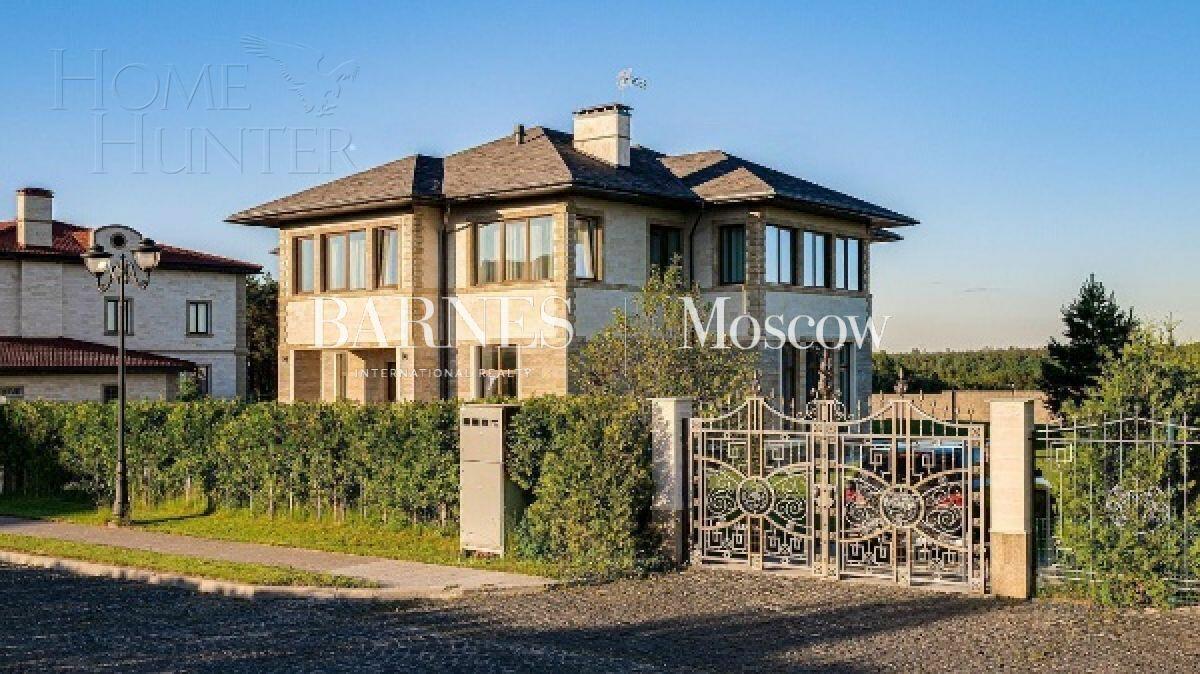 2-этажный коттедж 438 м² с отделкой