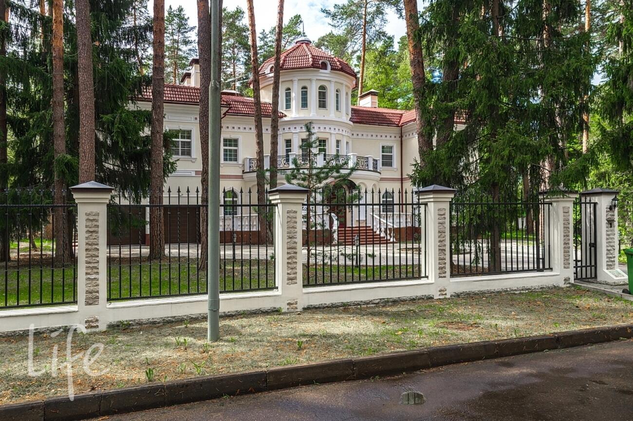 2-этажный коттедж 1 250 м² с отделкой