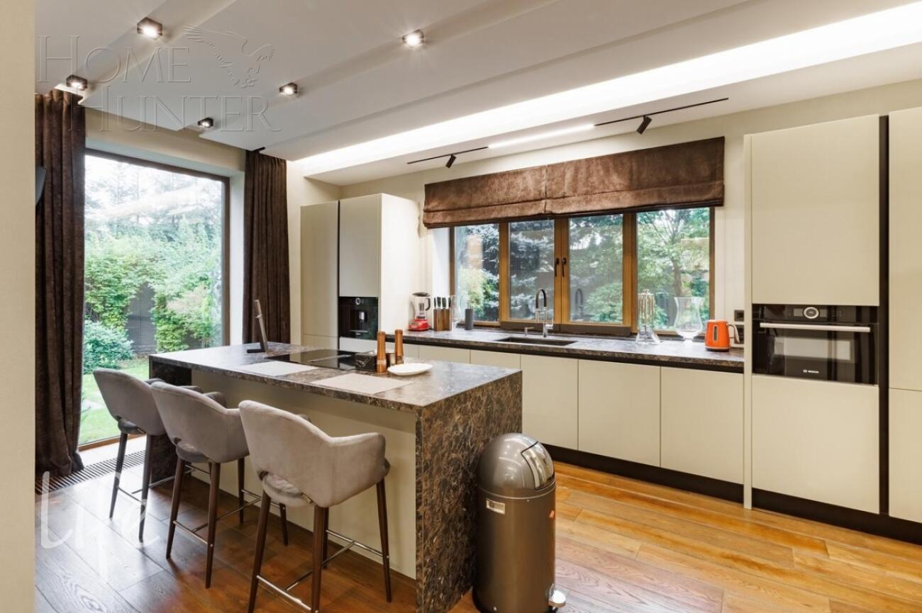 2-этажный коттедж 974.2 м² с отделкой