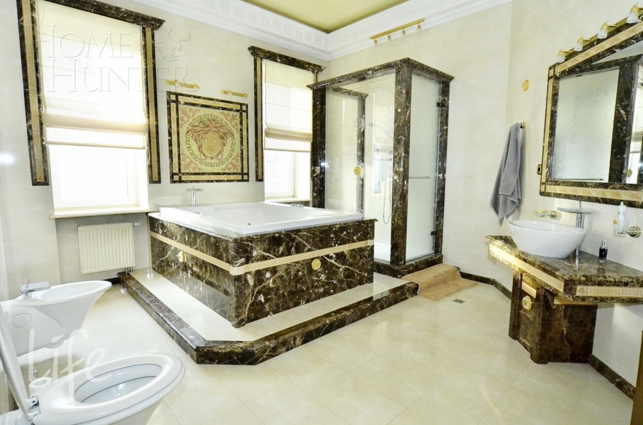 2-этажный коттедж 500 м² с отделкой