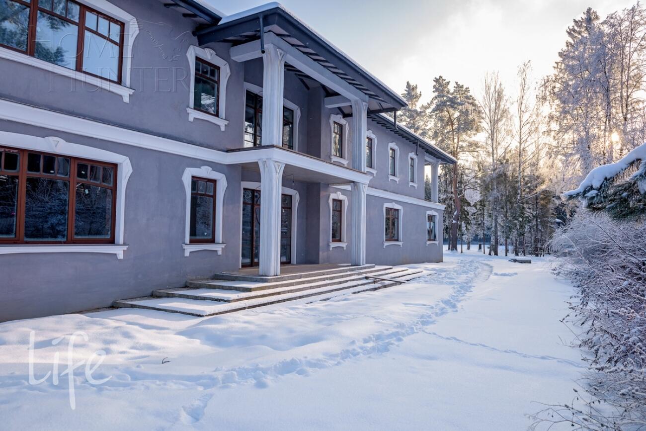 2-этажный коттедж 1 638 м² без отделки