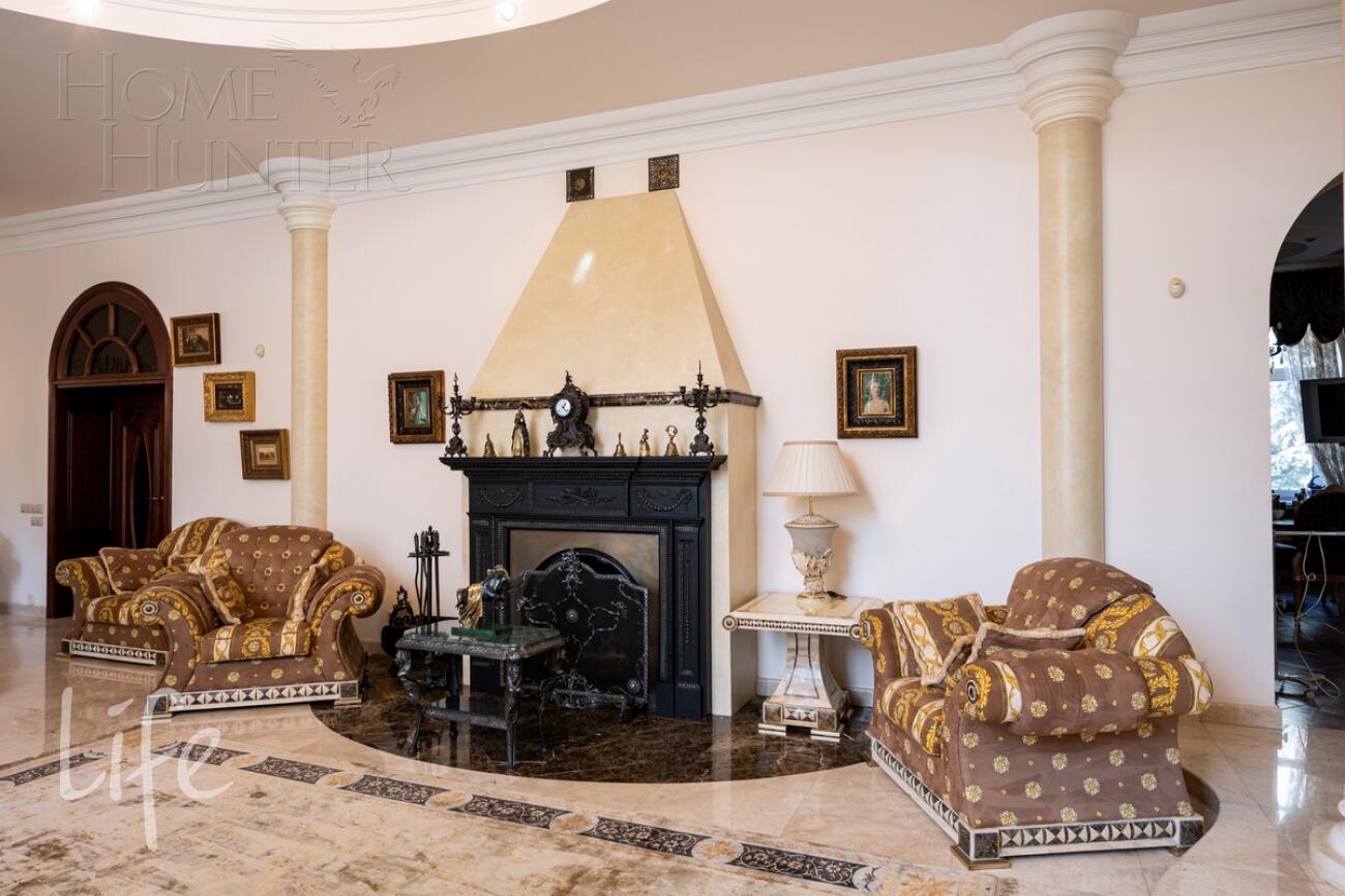 3-этажный коттедж 1 000 м² с отделкой