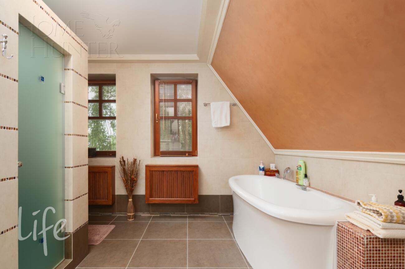 2-этажный коттедж 320 м² с отделкой