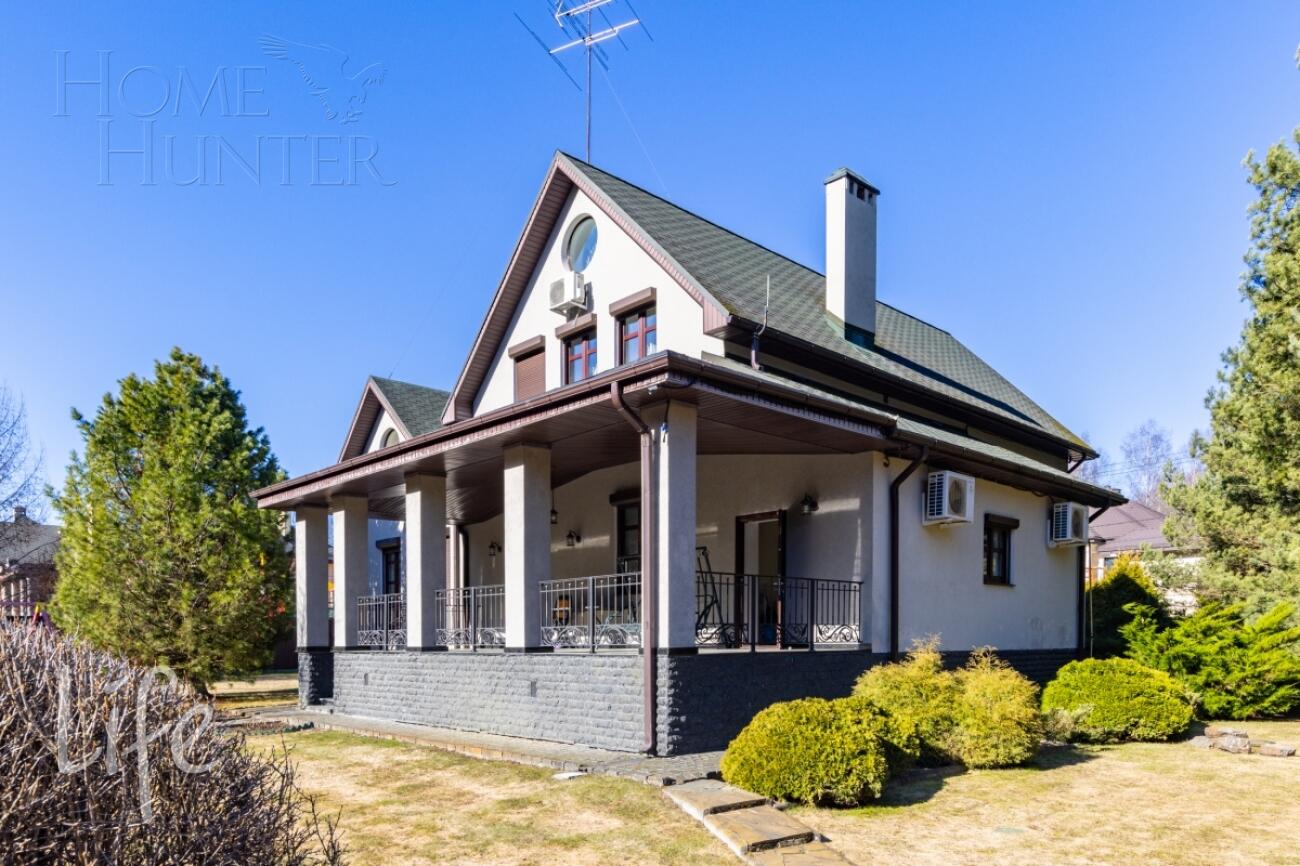 2-этажный коттедж 340 м² с отделкой