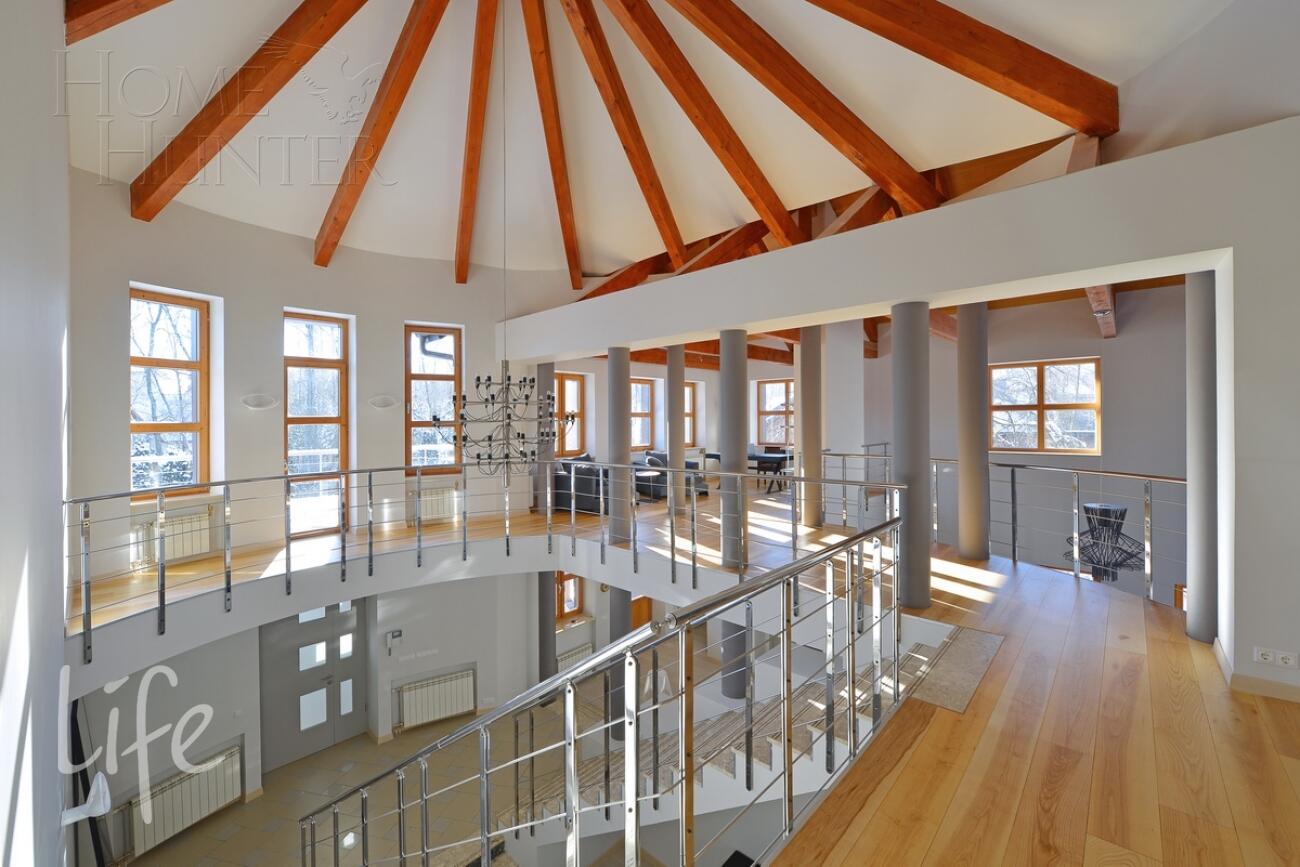 2-этажный коттедж 650 м² с отделкой