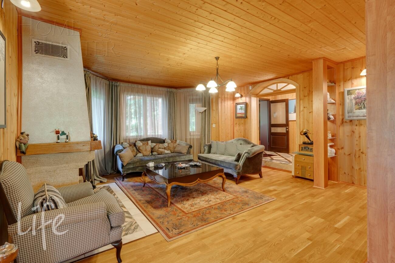 3-этажный коттедж 650 м² с отделкой