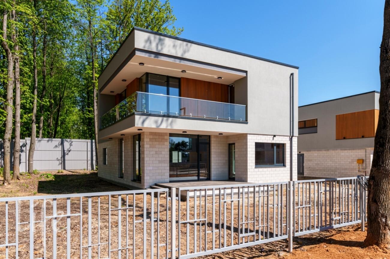 2-этажный коттедж 363 м² без отделки