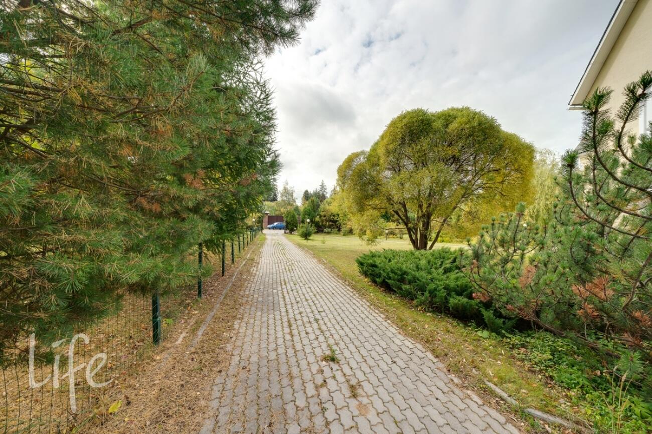 3-этажный коттедж 557 м² с отделкой