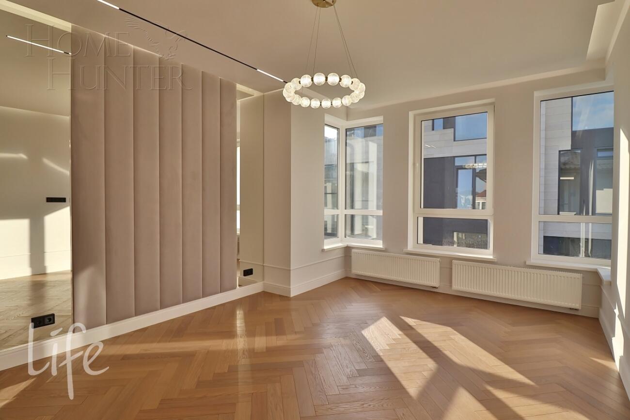 2-этажный коттедж 240 м² с отделкой