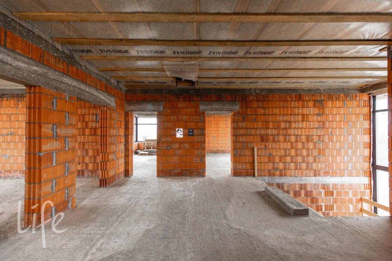 2-этажный коттедж 260 м² без отделки