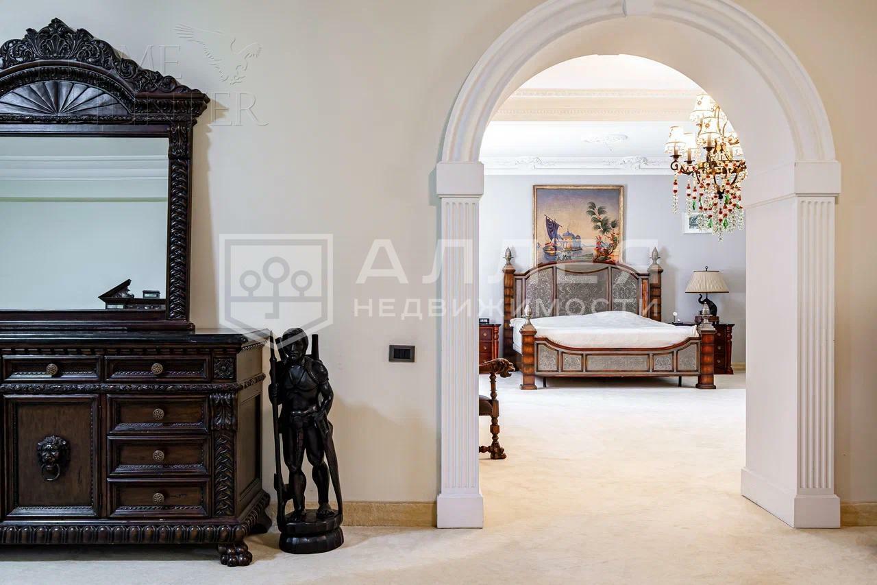 2-этажный коттедж 850 м² с отделкой