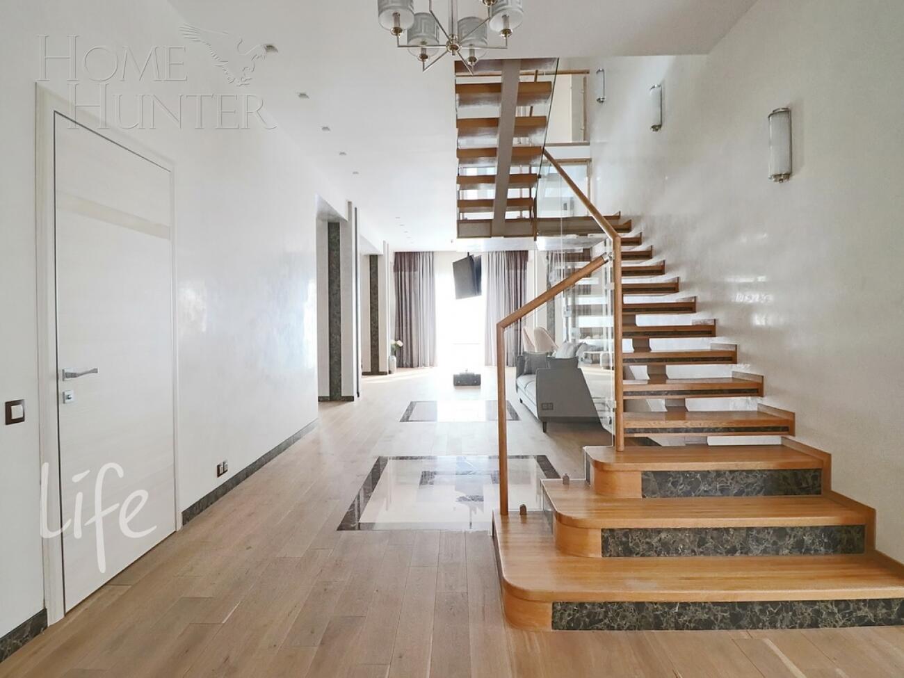 2-этажный коттедж 593 м² с отделкой