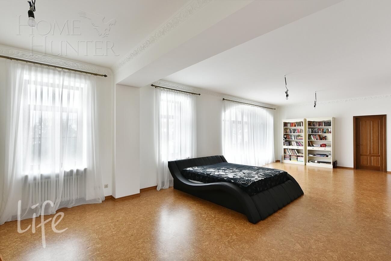 2-этажный коттедж 1 000 м² с отделкой